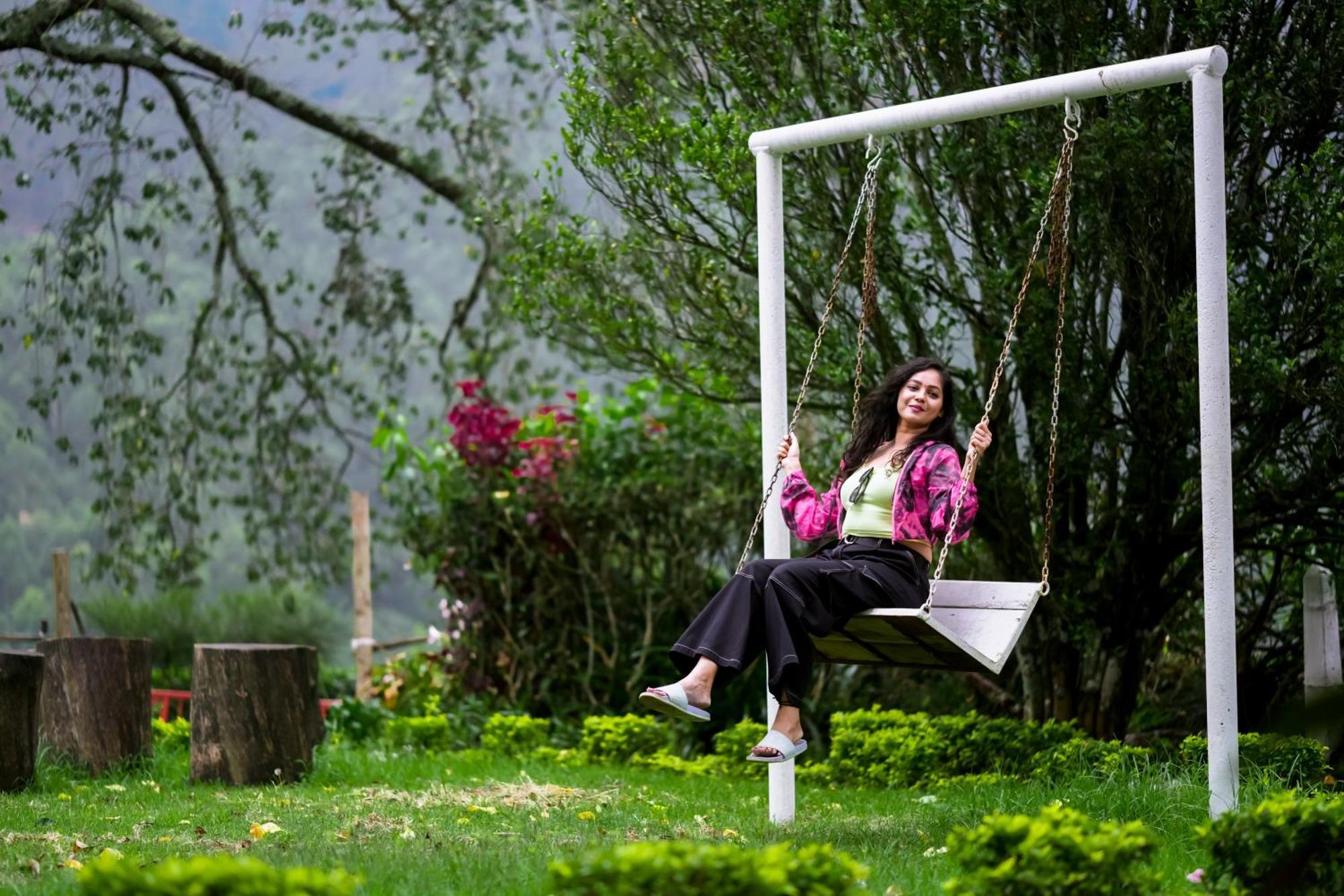 Arivikad Tea Bungalow Munnar By Voye Homes Suryanelli Exterior foto